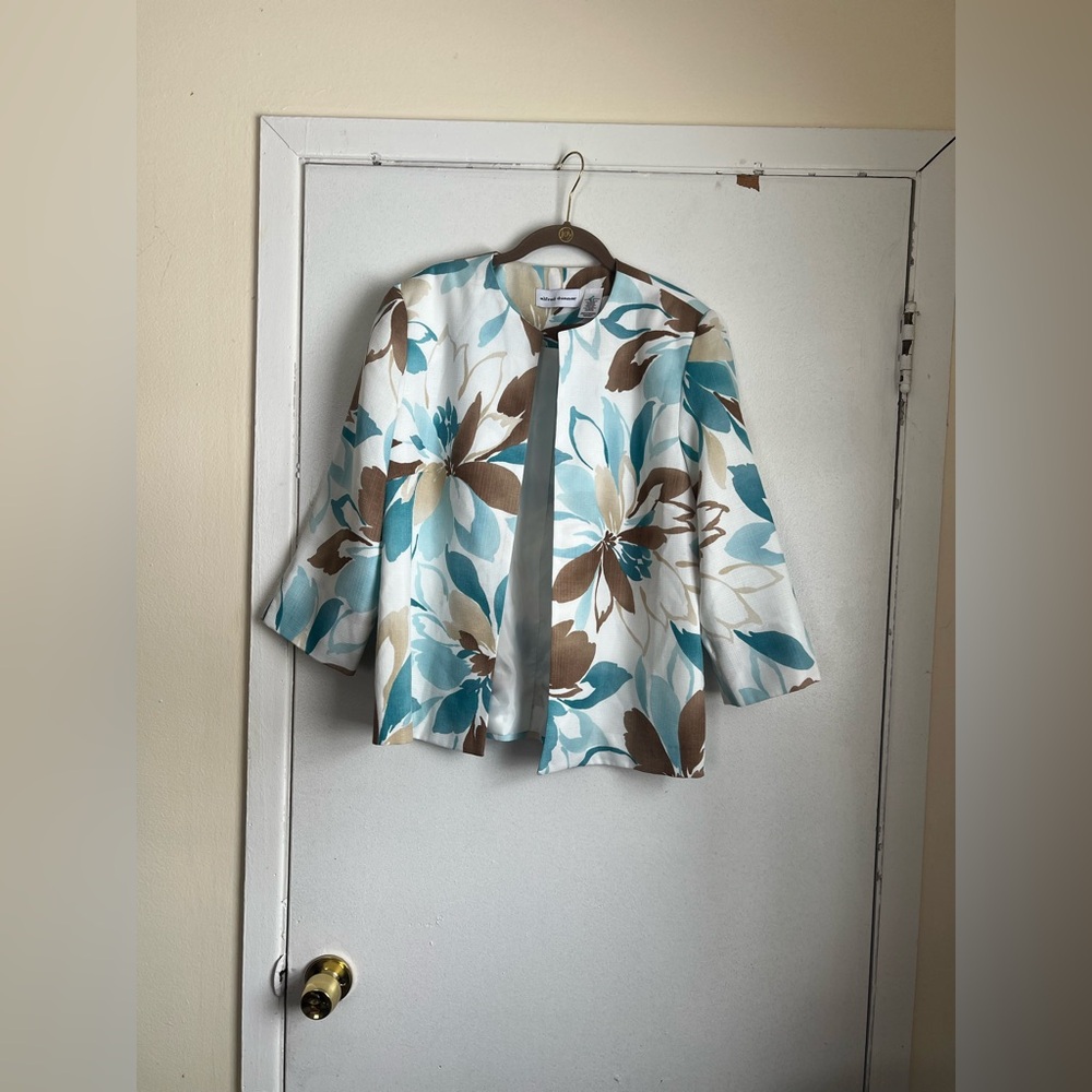 Alfred Dunner Blazer With 3/4
Sleeves Open Front Blue Brown
Floral Size 10